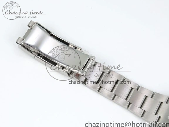 0507 Stylish Explorer II 42mm 226570 Black 904L SS C+F 1:1 Best Edition White Dial on Bracelet VR3285 CHS 1712